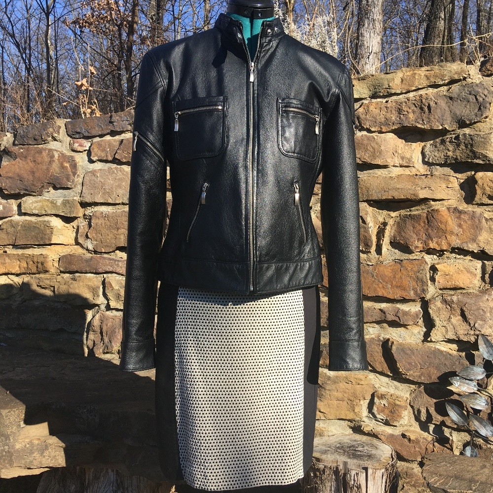 LOFT | Black & White Pencil Skirt Size 4